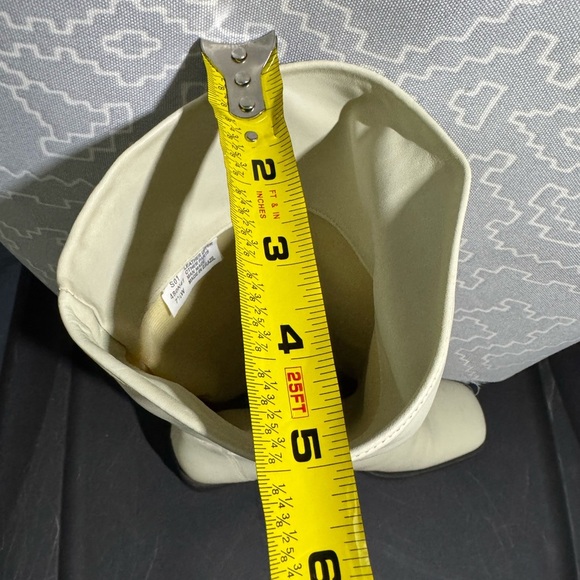 Fashion to figure women’s over the knee boots cream color size 9W nib - Picture 13 of 14